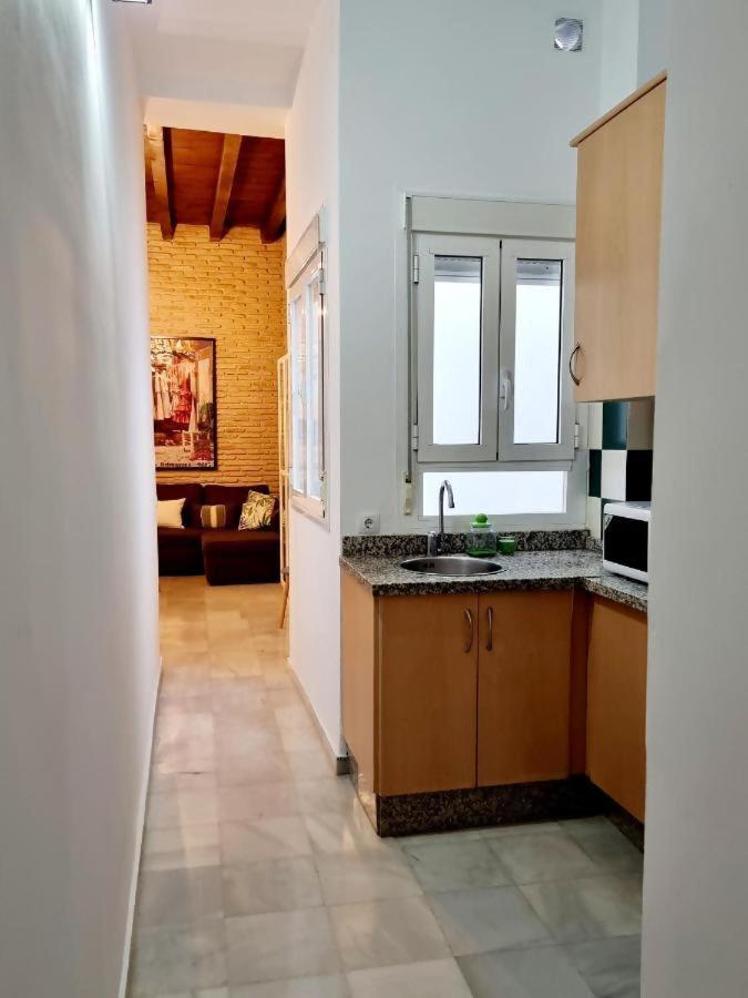 Hostfy Mercado De Triana Sevilla Bagian luar foto